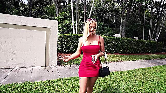 Dashing blonde MILF tries bang bus sex for the first time