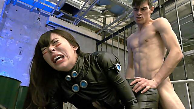 Japanese beauty Mone Kamiki rides her man’s dick in cowgirl and doggy style