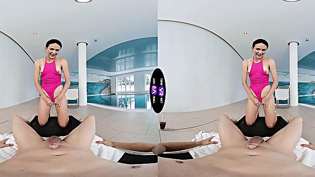 A glamorous model Vixi Rafi skillfully rides a cock in pov