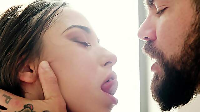 Anastasia Brokelyn gets her pussy eaten and fucked