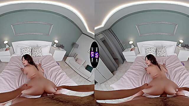 Virtual Lola: Brunette babe with massive melons