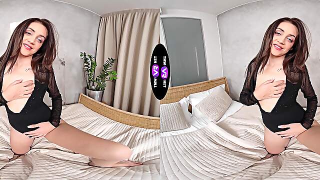 Redheaded Lola Desire's tiny peaks in VR as she pleasures herself hard with fingers