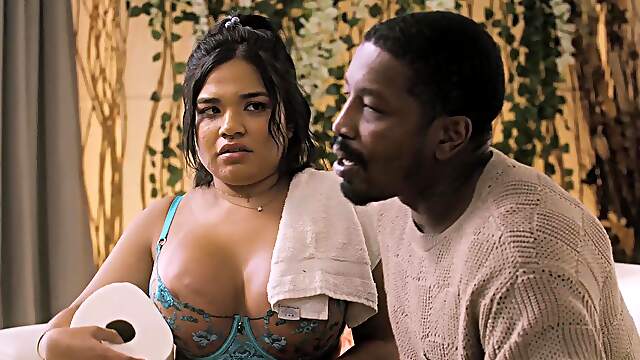 Big-dicked Isiah plows petite Summer in multiple positions