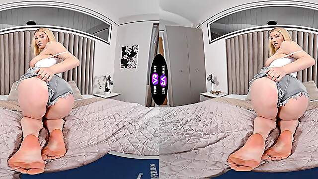 Virtual babe Angel Ayyla shows off her massive melons and juicy peach in VR