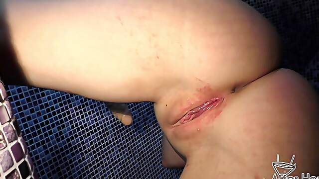 Teeny Phoenixa flashes her assets, amateurs gone wild